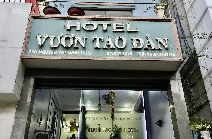 Vuon Tao Dan Hotel - 220 D. Nguyen Thi Minh Khai, Quan 3 - By Bay Luxury